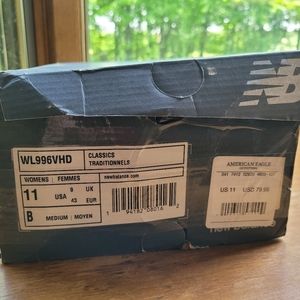 Women's New Balance Classics size 11